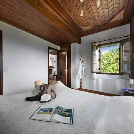 Palios Stathmos By Interhome Милея