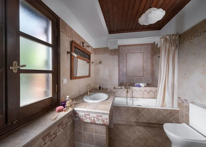 Palios Stathmos By Interhome * Miléai